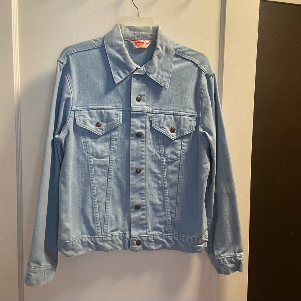 Levi's “Big E” Classic Light Blue denim jean Jacket